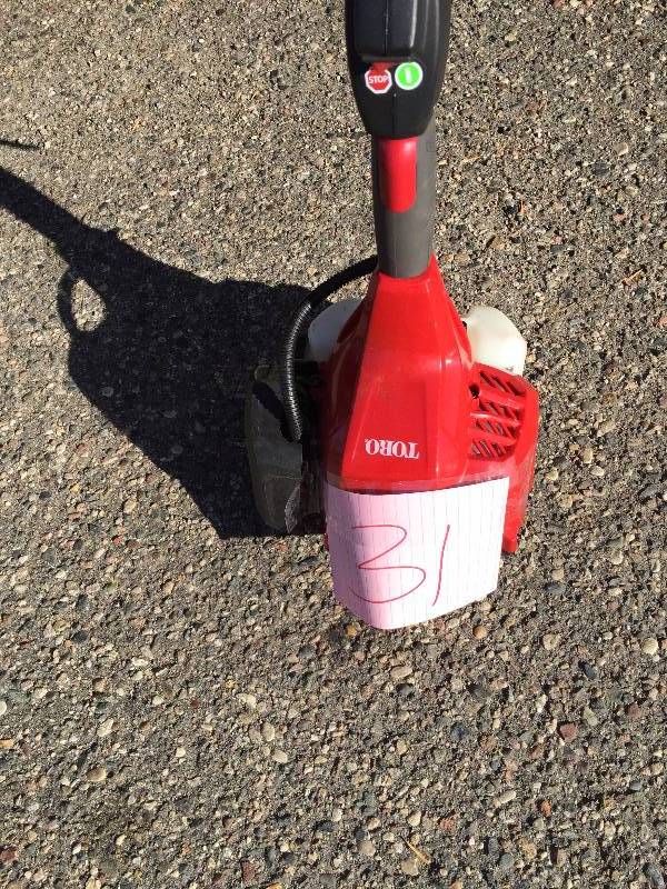 lot 31 image: Toro Weed Trimmer - good working condition