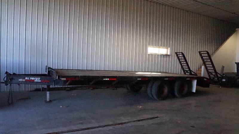 2001 Iron All Pro 30 Tandem Axle Trailer with Electric Brakes