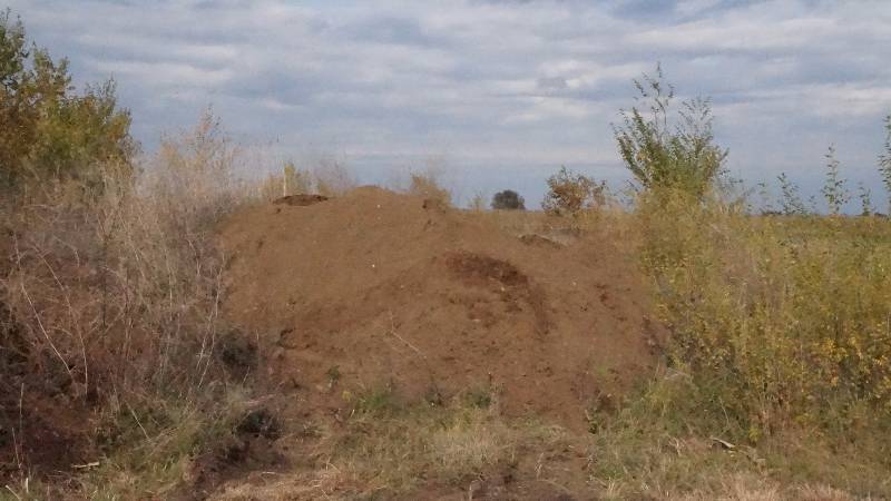2 Piles of Sand - 1 Large & 1 Small