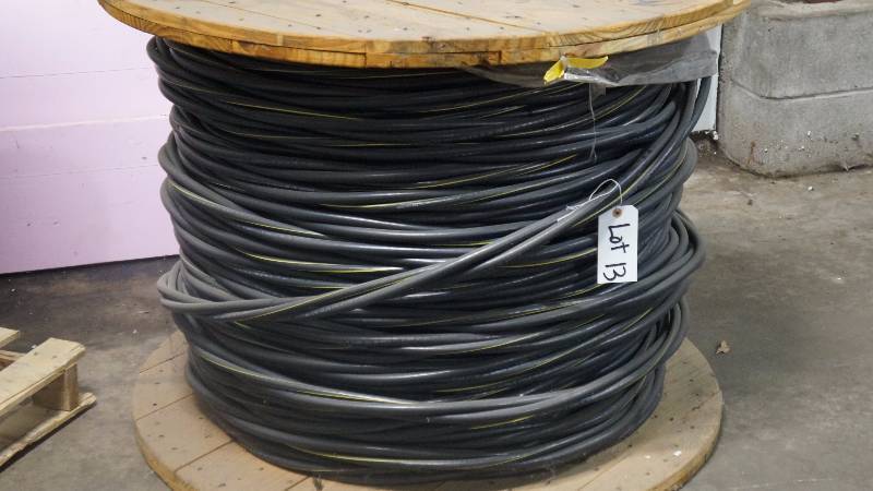 lot 13 image: Unopened Spool of 1000 Southwire Aluma Flex 3E 600VUD TRI XLP Sweetbriar Elec AA8000 40-19 AWG
