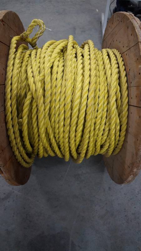 lot 344 image: Large Spool of 34 Nylon Rope