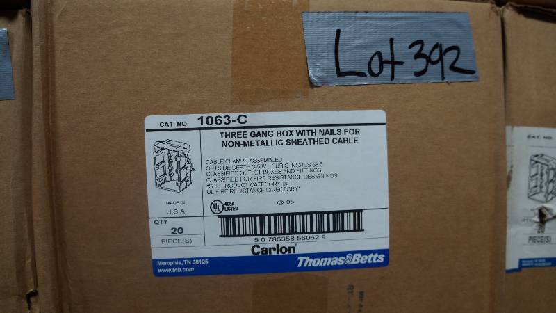 lot 392 image: Sealed Box of Thomas&Betts 3 Gang Box w Nails for Non-Metallic Sheathed Cable - qty 20
