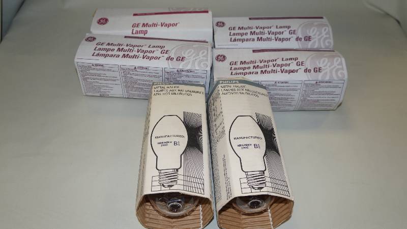 lot 308 image: Mixed Lot of 6 Light Bulbs