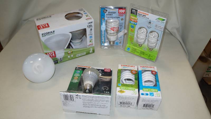lot 326 image: Mixed Lot of LED & Fluorescent Bulbs