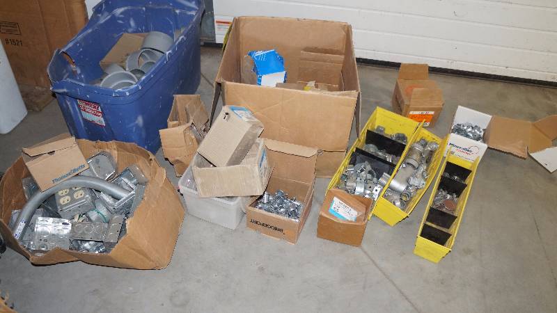 lot 606 image: Mixed Lot Of Clamps, Angle Connectors, Straight Male Connectors, And Outlets