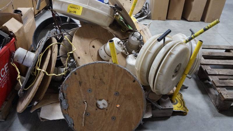 lot 584 image: Pallet of Misc. Tools