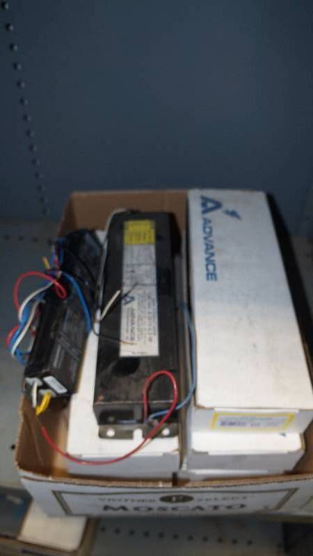lot 623 image: Mixed Lot of Various Ballasts