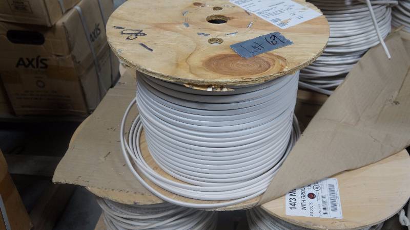 lot 69 image: NEW Partial Spool of Colonial Type UF-B 122 w Ground 600 Volts Sunlight Resistant (UL) Cable
