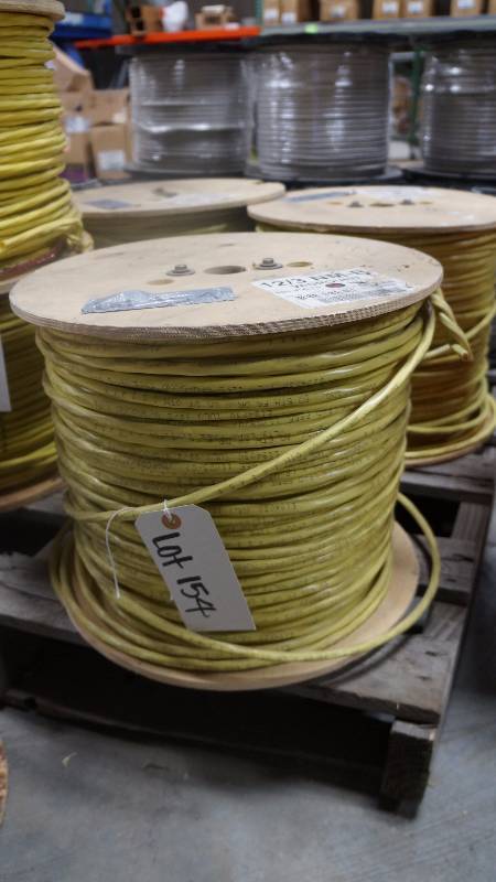 lot 154 image: NEW Spool of 123 NM-B w Ground 600 Volts NonMetallic Sheathed Cable