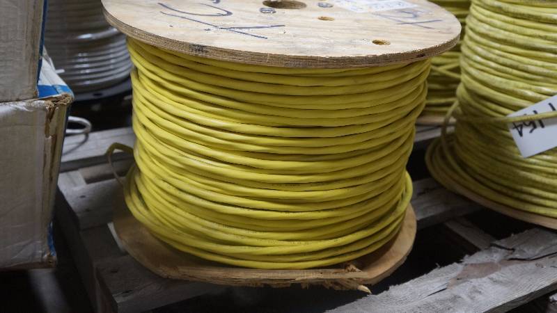lot 157 image: NEW Spool of 1000 Southwire Romex SIMpull 12-3 AWG CU NM-B w Ground NonMetallic Sheathed Cable