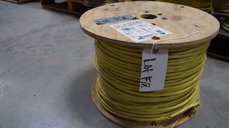 lot 158 image: NEW Spool of 1000 Southwire Romex SIMpull 12-3 AWG CU NM-B w Ground NonMetallic Sheathed Cable