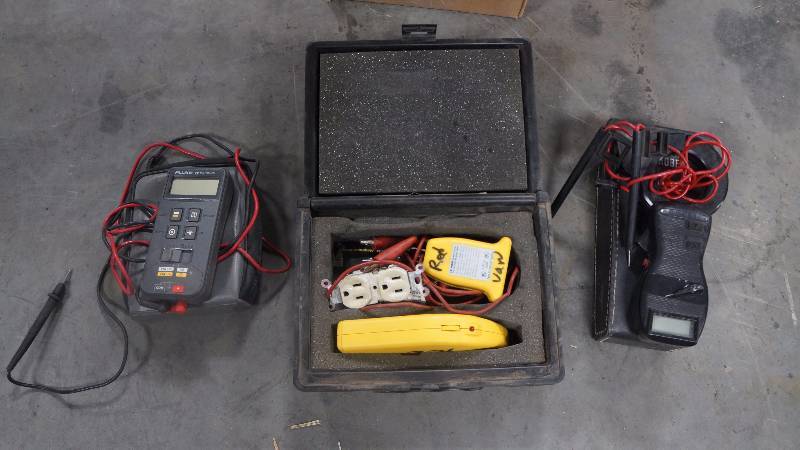 lot 250 image: Mixed Lot of Electrical Tools