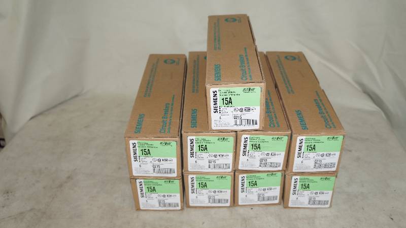 lot 637 image: Qty 54 NIB Siemens 15 Amp 2-Pole Q215 Circuit Breakers