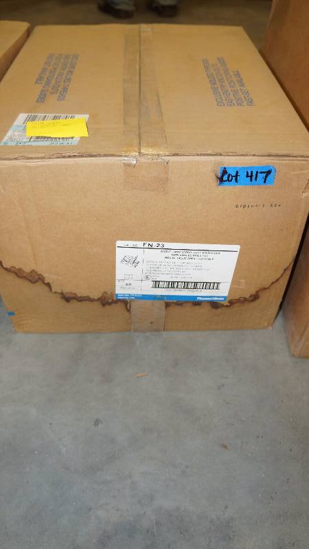 lot 417 image: Sealed NIB Thomas & Betts Single Gang Vapor Tight Switch Box w Angled Nails