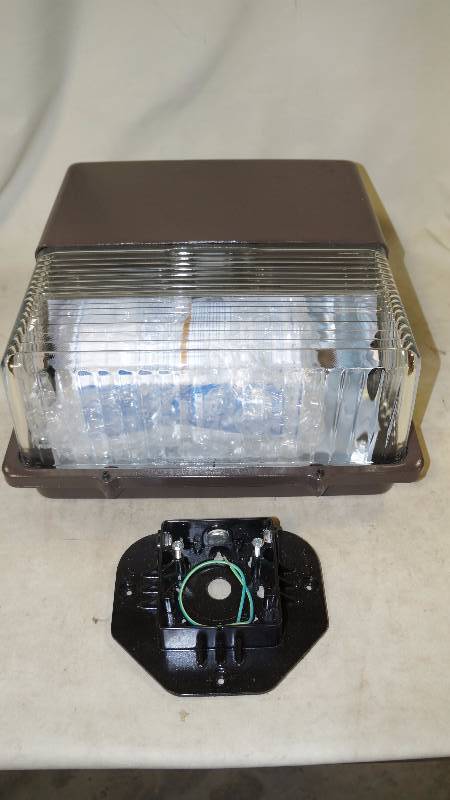 lot 442 image: Ruud Lighting GWP 400W PSMH Lighting