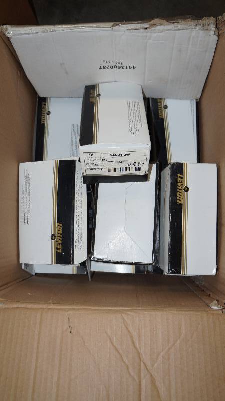 lot 446 image: NIB Leviton 4-Way Toggle Switch Grounding Quiet Framed - Approx 100