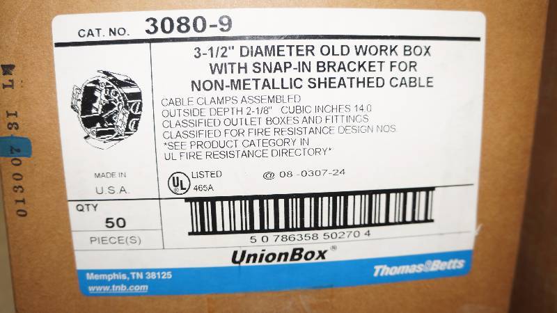 lot 474 image: Sealed NIB Thomas & Betts UnionBox 3.5 Diameter Old Work Box w Snap-In Bracket