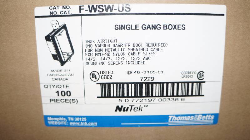 lot 480 image: Sealed NIB Thomas & Betts NuTek Single Gang Boxes 100% Airtight - Qty 100