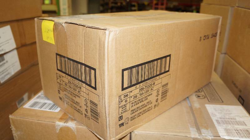 lot 539 image: Sealed NIB Leviton Tamper Resistant Duplex Receptacle, Quickwire (R) & Side Wire, Grd - Qty 200