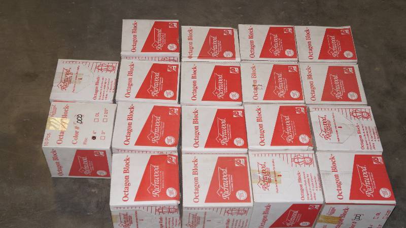lot 362 image: Richwood 4 Octagon Blocks Color #18