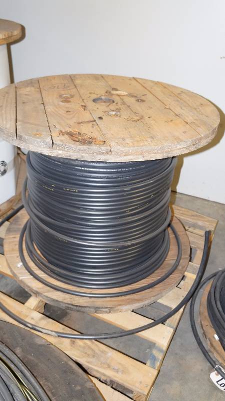 lot 6 image: Spool of Kingwire AA-8000 AL Type XHHW-2 600 Volt Sun Resistant Cable