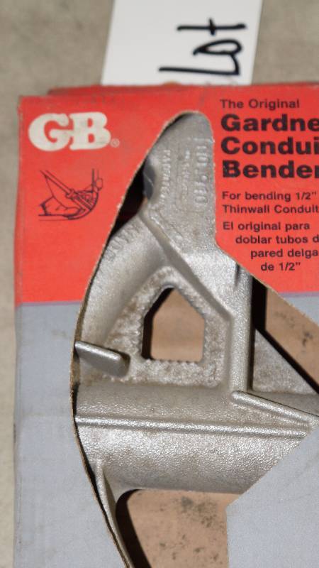 lot 277 image: NIB Gardner Conduit Bender for Bending .5 Thinwall Conduit