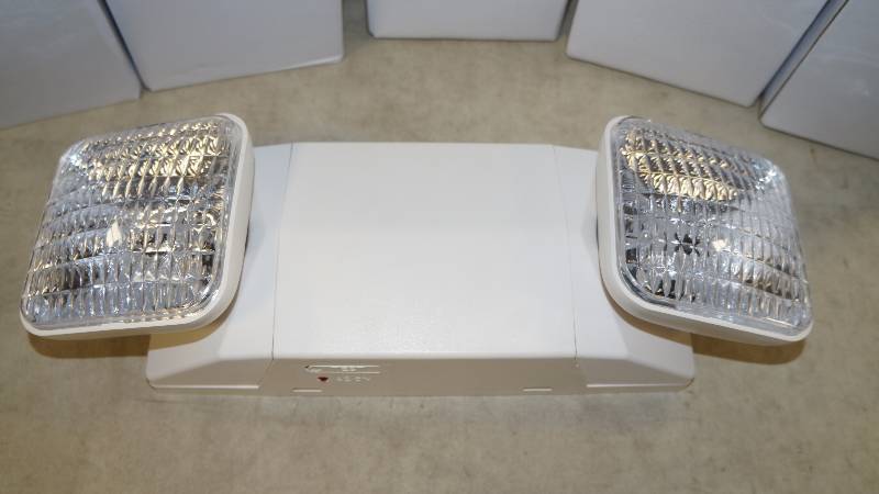lot 439 image: NIB Emergency Light 2 Head - Qty 6