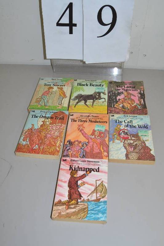 lot 49 image: Illustrated Classic Edition