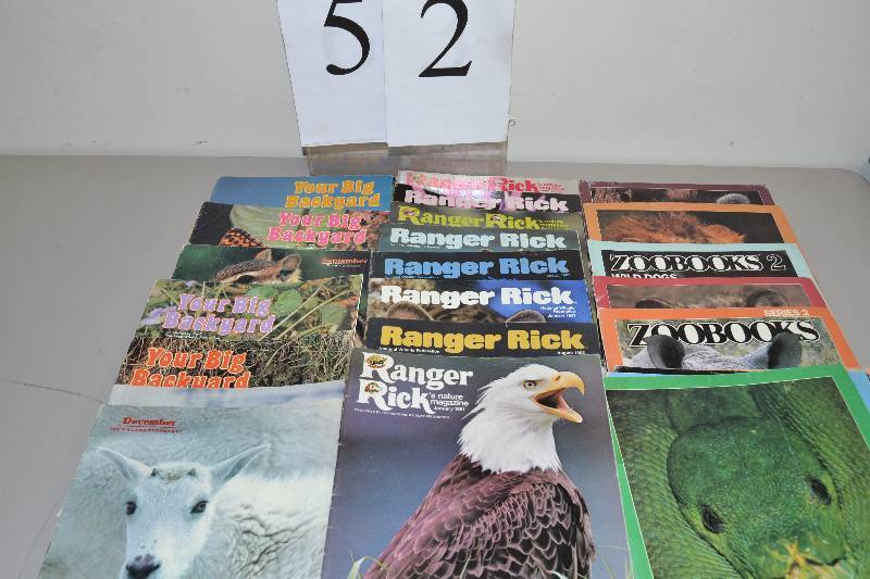 lot 52 image: Vintage childrens magazines