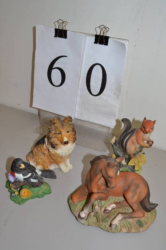 lot 60 image: Figurines