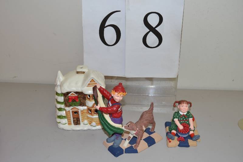 lot 68 image: Music box & figurines