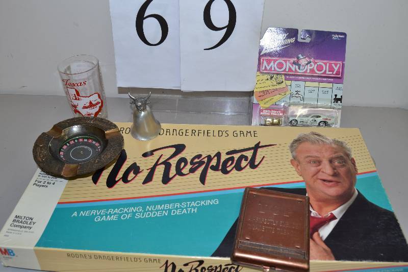 lot 69 image: Misc collectibles