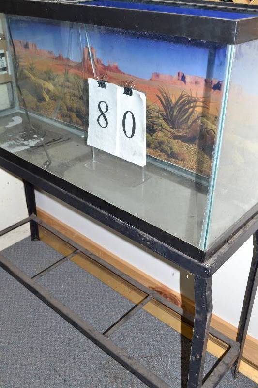 lot 80 image: Critter Cage