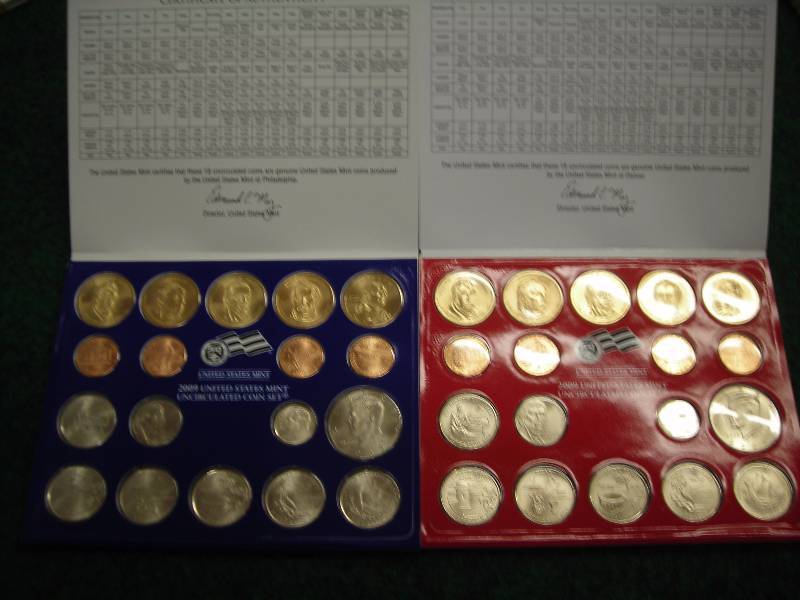 2009 Special Mint Set With State Quarters, Presidential Dollars, Lincoln Cents P & D