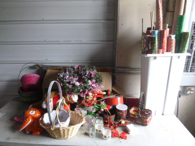 Miscellaneous Holiday Decorations