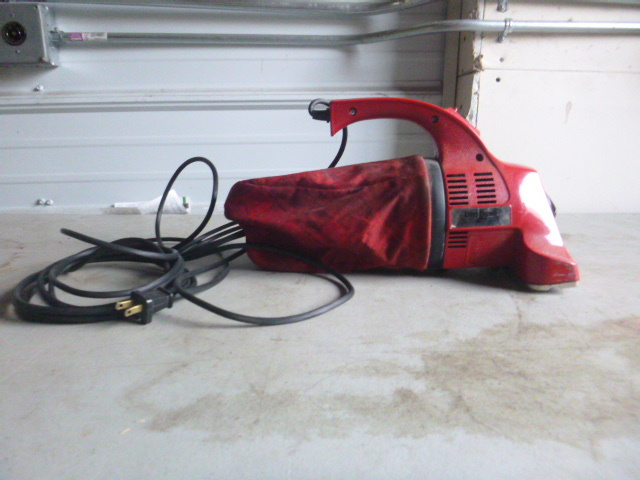 Dirt Devil Hand Vacuum.