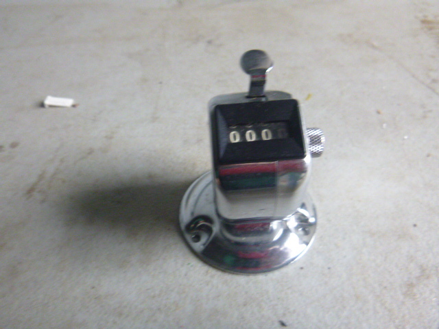Associated R1-TC-2 Counter