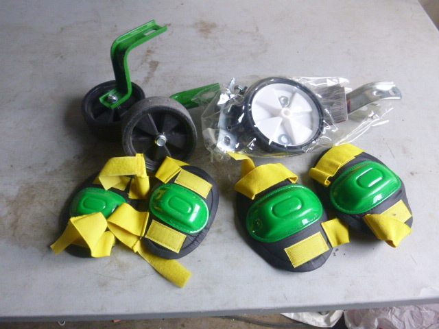 2 Sets of Training Wheels and Pads