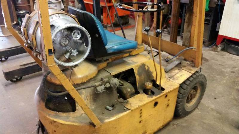 lot 3 image: Hyster Forklift