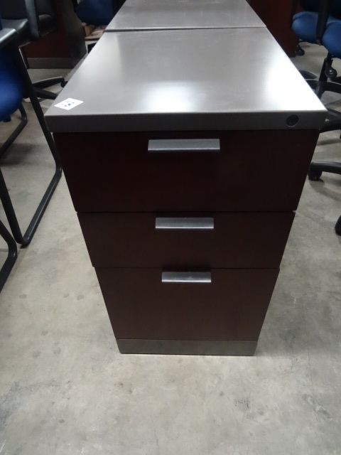 3 Drawer Metal Cabinet 15 X 18 X 28