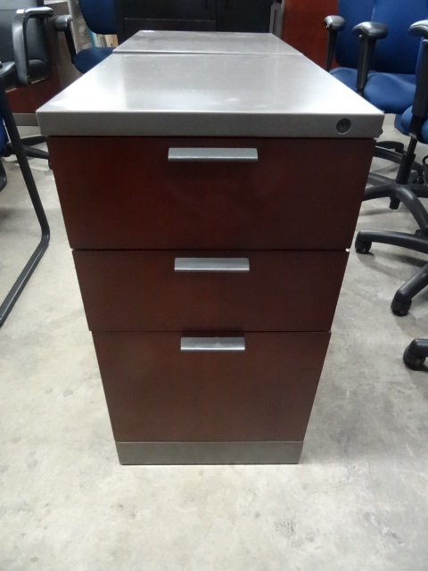 3 Drawer Metal Cabinet 15 X 18 X 28