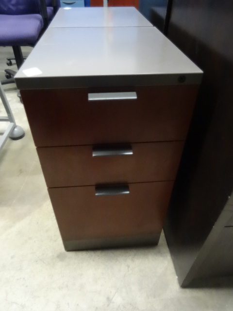 3 Drawer Metal Cabinet 15 X 18 X 28
