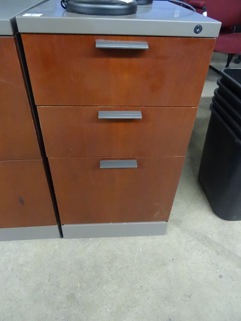 3 Drawer Metal Cabinet 15 X 18 X 28