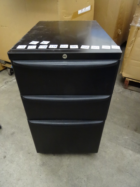 3 Drawer Metal Cabinet on Wheels