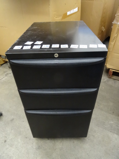 3 Drawer Metal Cabinet on Wheels