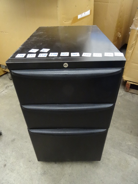 3 Drawer Metal Cabinet on Wheels