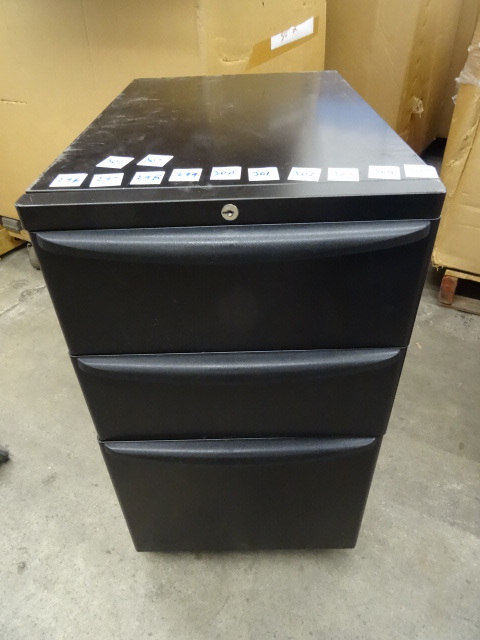 3 Drawer Metal Cabinet on Wheels