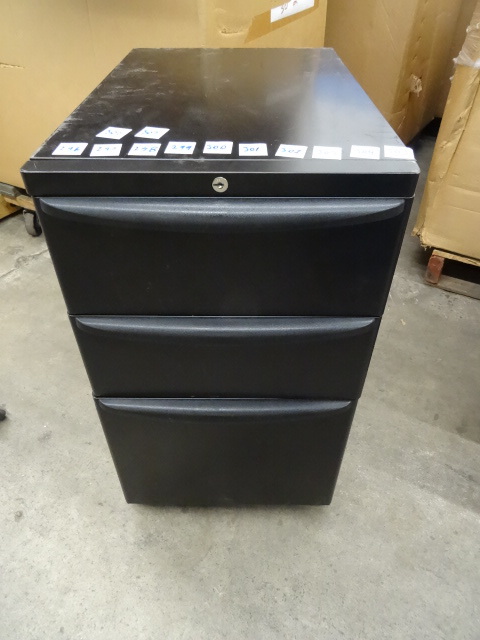 3 Drawer Metal Cabinet on Wheels