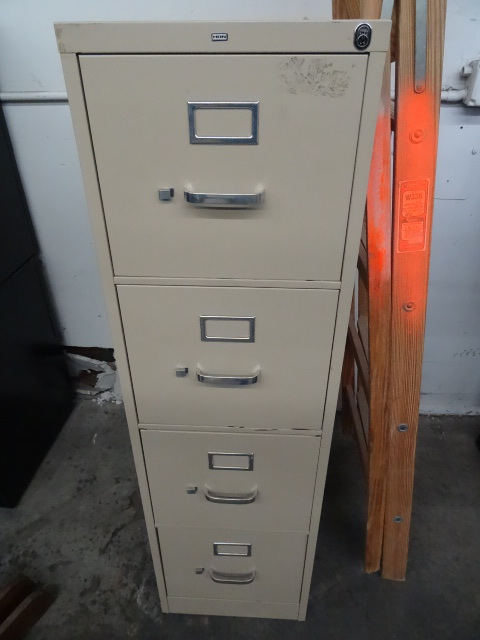 15 Metal 4 Drawer File Cabinet