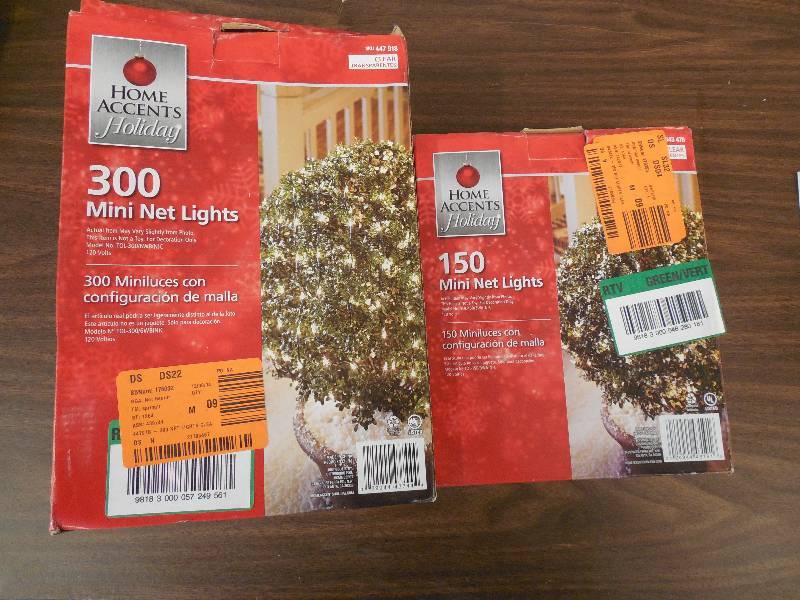 lot 12 image: 2 SETS OF MINI NET LIGHTS